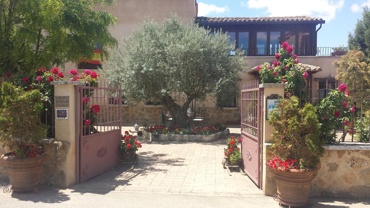 La Posada Del Canal Villanueva de San Mancio Esterno foto