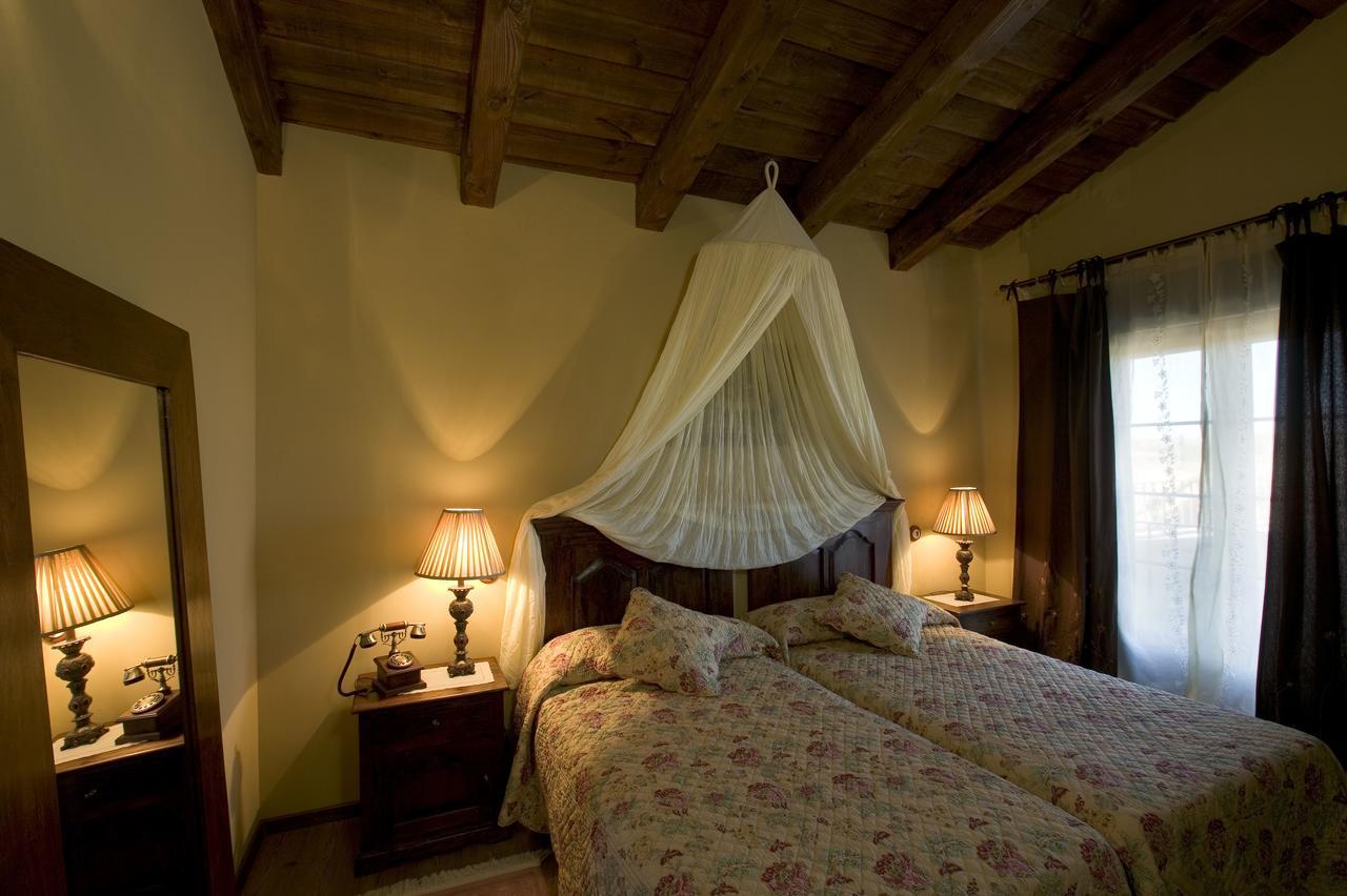 La Posada Del Canal Villanueva de San Mancio Esterno foto